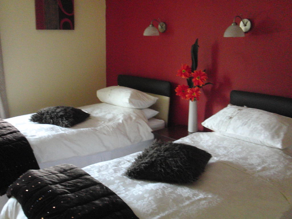 Woodlands House Bed & Breakfast Farranfore Room photo