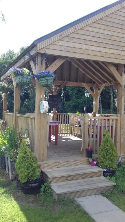 Woodlands House Bed & Breakfast Farranfore Exterior photo